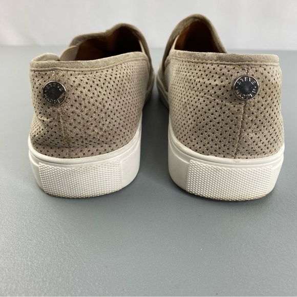 Steve Madden Zarayy suede tan slip on sneakers wms sz 8.5 - Picture 5 of 10
